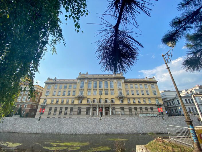 Sarajevo 21 Post Office across river