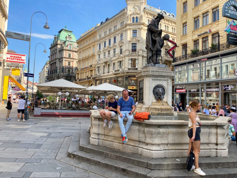 Vienna 8 Leopoldsbrunnen